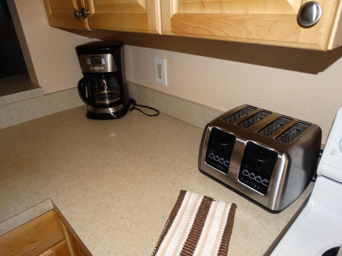 Spanish Main Unit 4- Direct Oceanfront Condo! Cocoa Beach Eksteriør billede