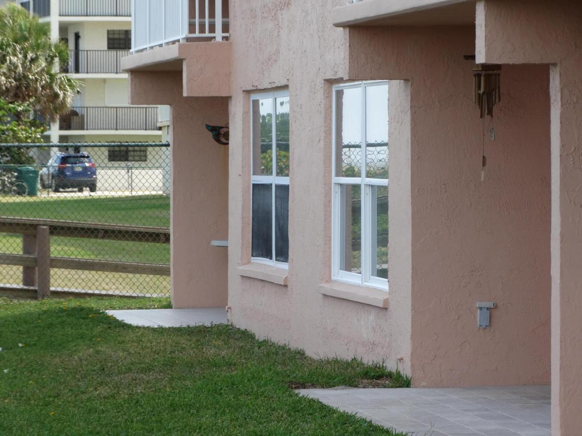 Spanish Main Unit 4- Direct Oceanfront Condo! Cocoa Beach Eksteriør billede