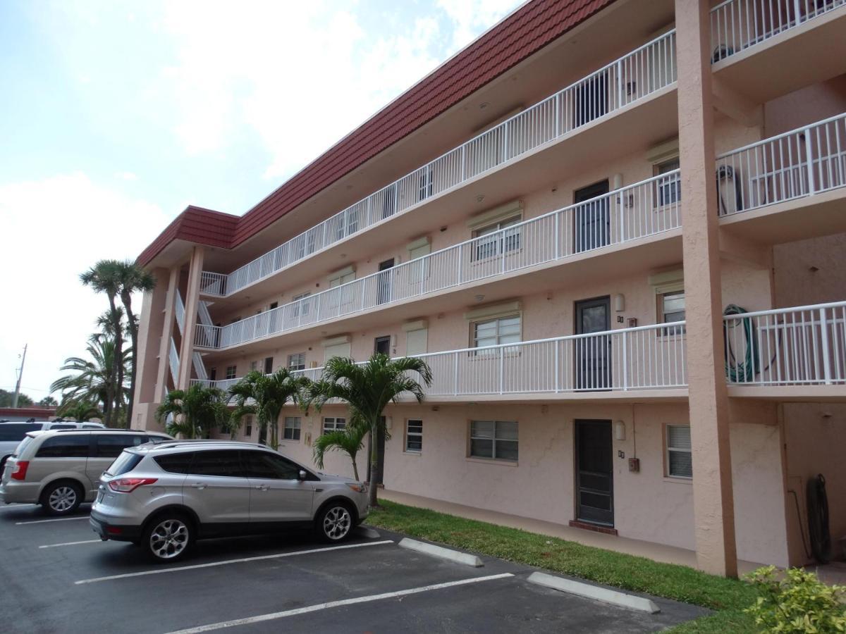 Spanish Main Unit 4- Direct Oceanfront Condo! Cocoa Beach Eksteriør billede