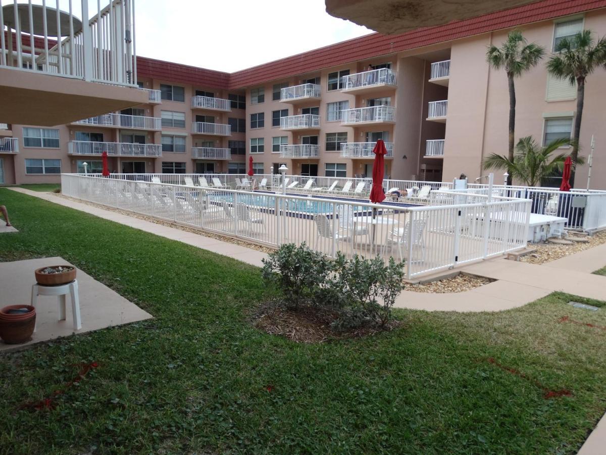 Spanish Main Unit 4- Direct Oceanfront Condo! Cocoa Beach Eksteriør billede