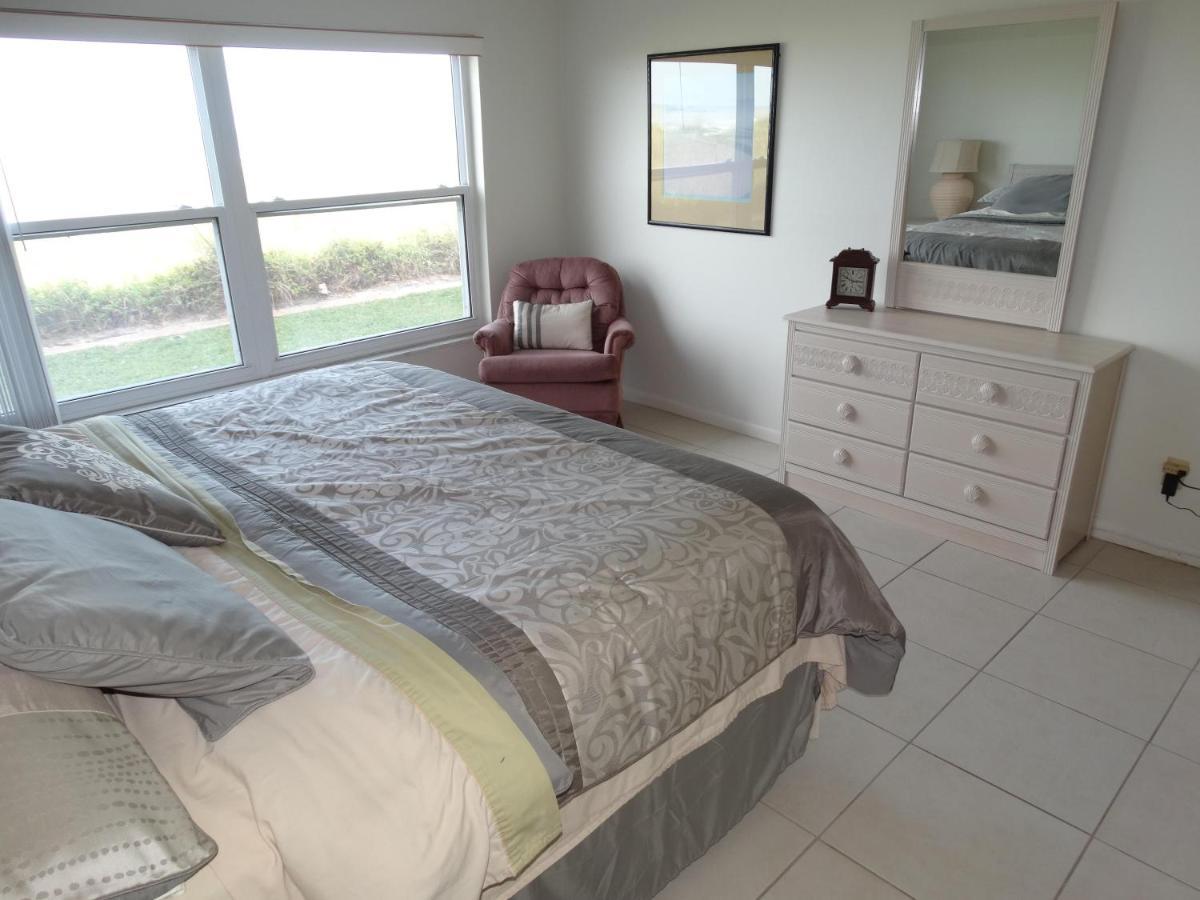 Spanish Main Unit 4- Direct Oceanfront Condo! Cocoa Beach Eksteriør billede