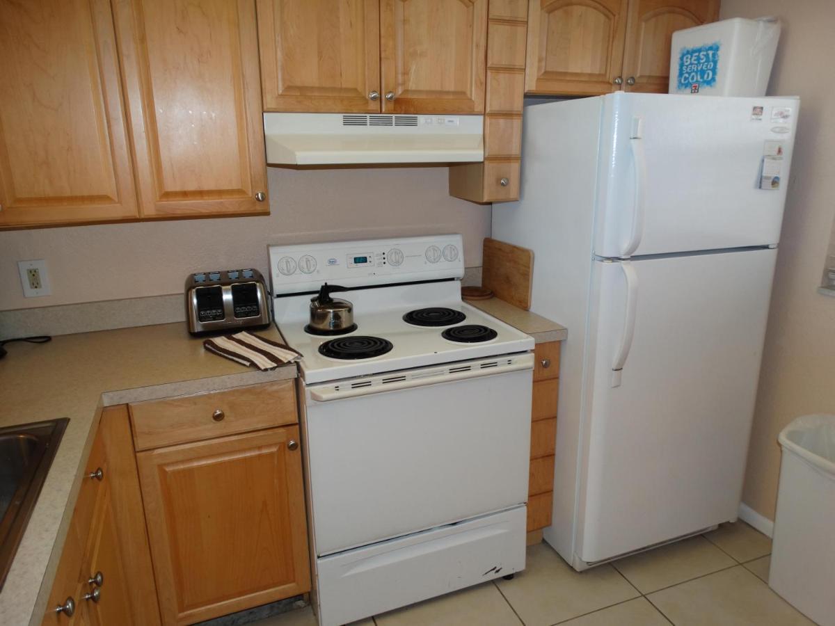 Spanish Main Unit 4- Direct Oceanfront Condo! Cocoa Beach Eksteriør billede